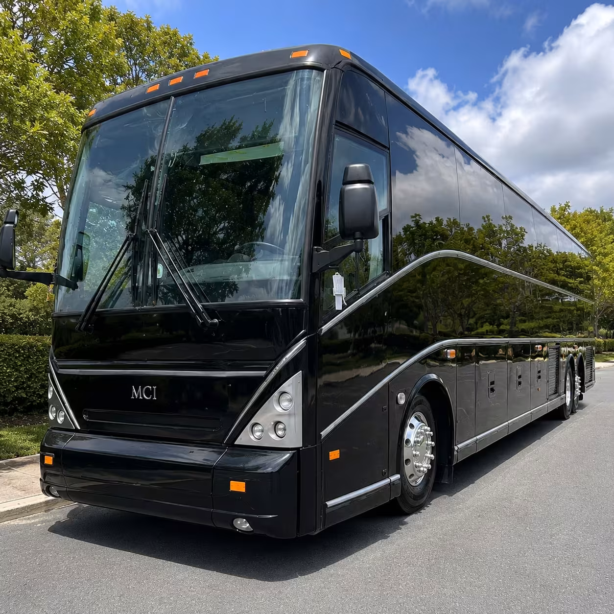 sparks employee shuttle buses for teams of every size