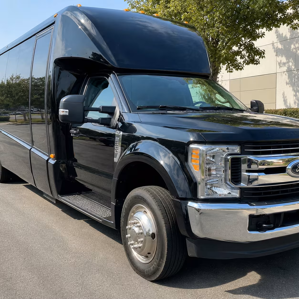 sparks minibus rentals for youth hockey and sports tournaments
